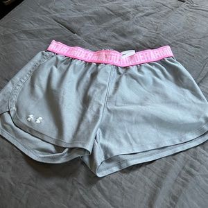 Underarmour grey shorts